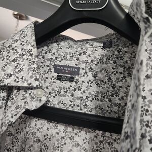 Van Heusen Floral Button-Up Shirt